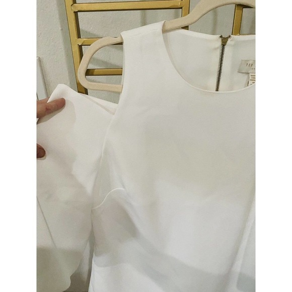 Ted Baker London Careo Top Womens Size 3 Cold Shoulder Back Zip Tiered Blouse - Picture 2 of 6